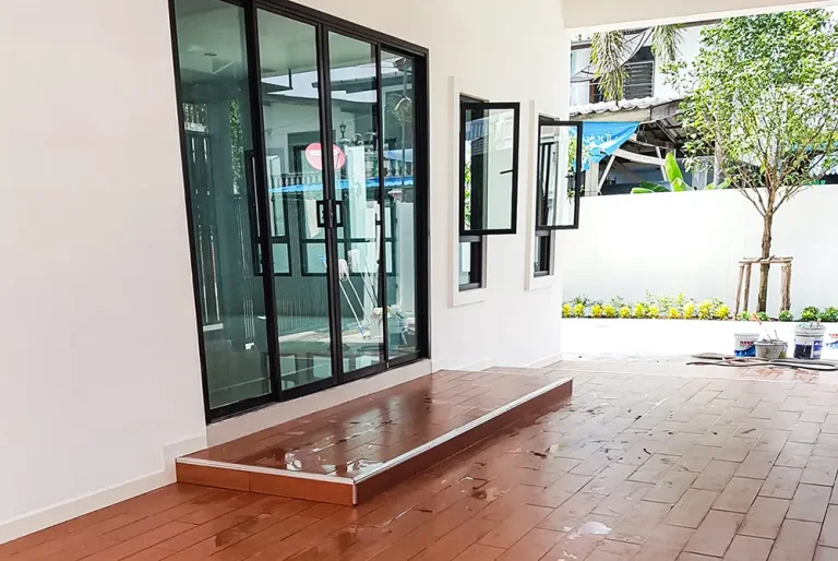 P001 รีโนเวทบ้านเดี่ยว ย่านบางแวก · ภายนอก