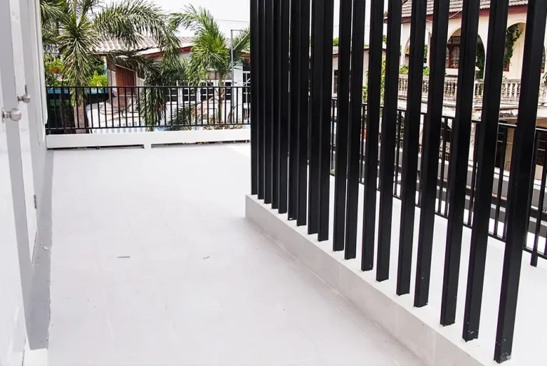 P001 รีโนเวทบ้านเดี่ยว ย่านบางแวก · ภายนอก