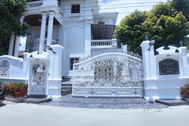 P070 รีโนเวทบ้านเดี่ยว ย่านสายไหม · ภายนอกและถนนในบ้าน