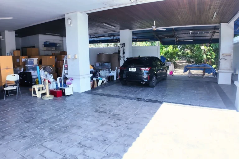 P070 รีโนเวทบ้านเดี่ยว ย่านสายไหม · ภายนอกและถนนในบ้าน